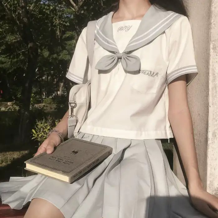配乐大师颜尼欧